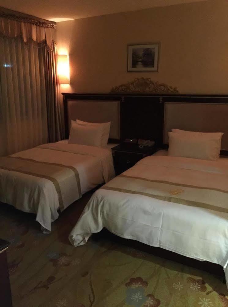Guangzhou Li Gang Hotel Eksteriør bilde